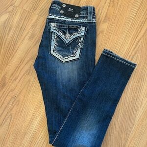 Women's Dark Blue Skinny Jeans with Embellished Pockets